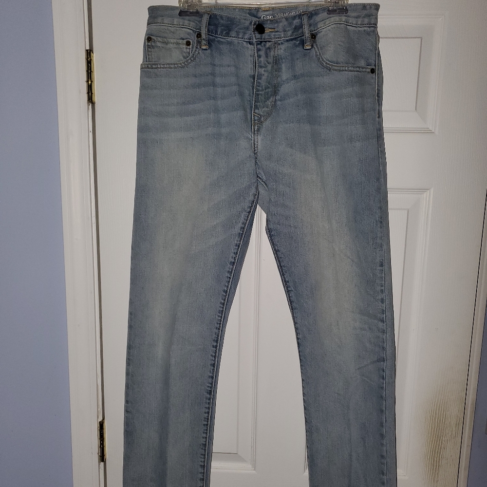 GAP Straight Fit Jeans
